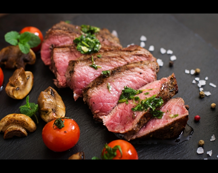 juicy-steak-medium-rare-beef-with-spices-grilled-vegetables (1)