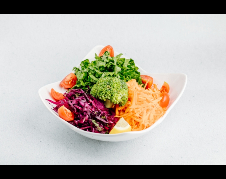 vegetable-salad-with-chopped-cabbage-carrot-tomato-slices-lettuce-broccoli (1)